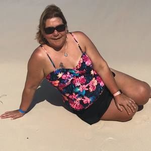 Meet your Posher, Linda